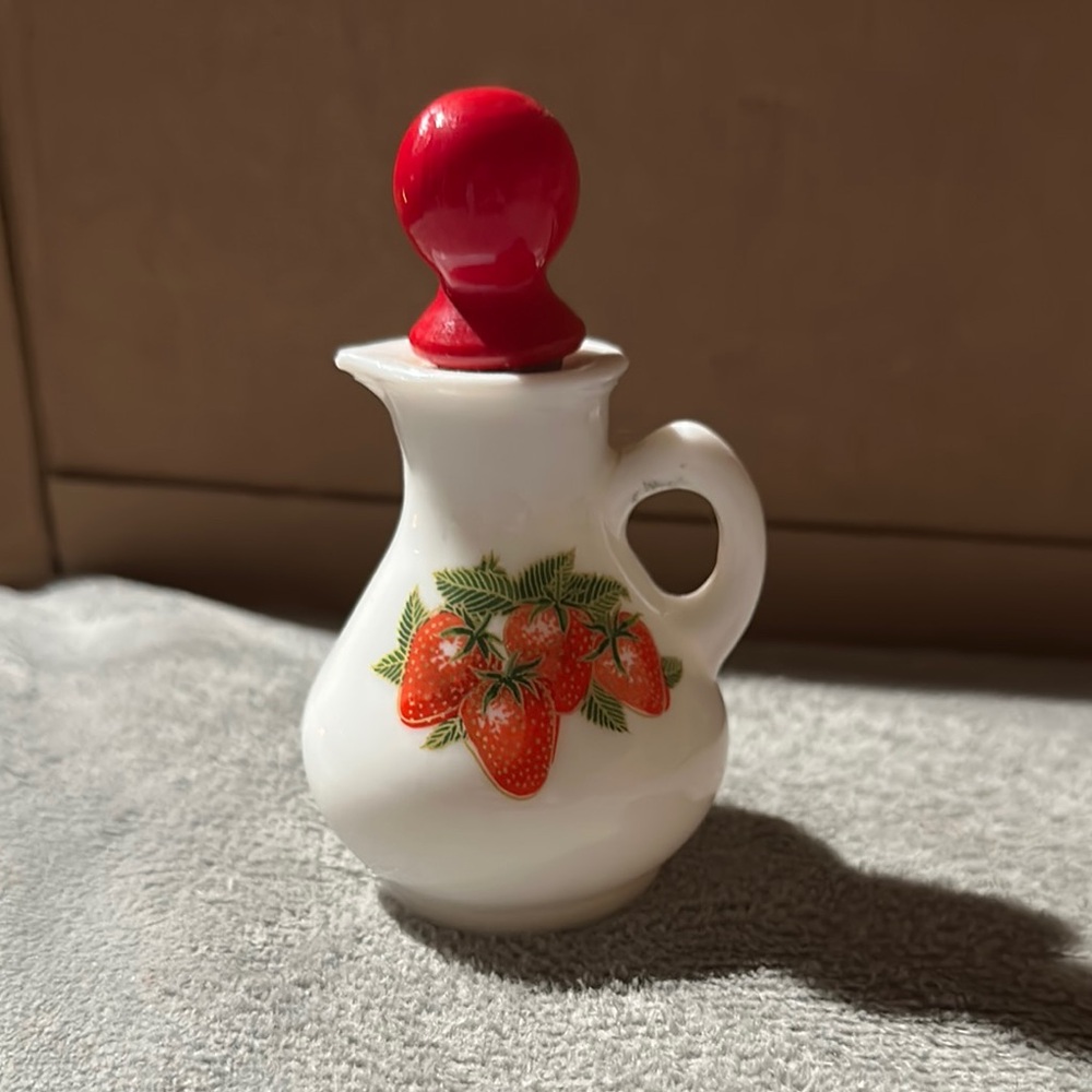 Avon Strawberries and Cream Bath Foam